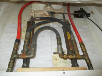 Steering Rams and Quadrant